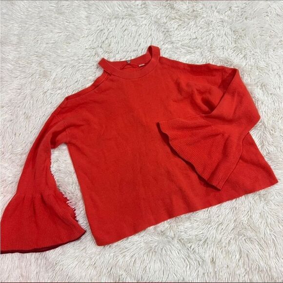 Anthro knitted & knotted cold shoulder sweater small - Picture 1 of 7